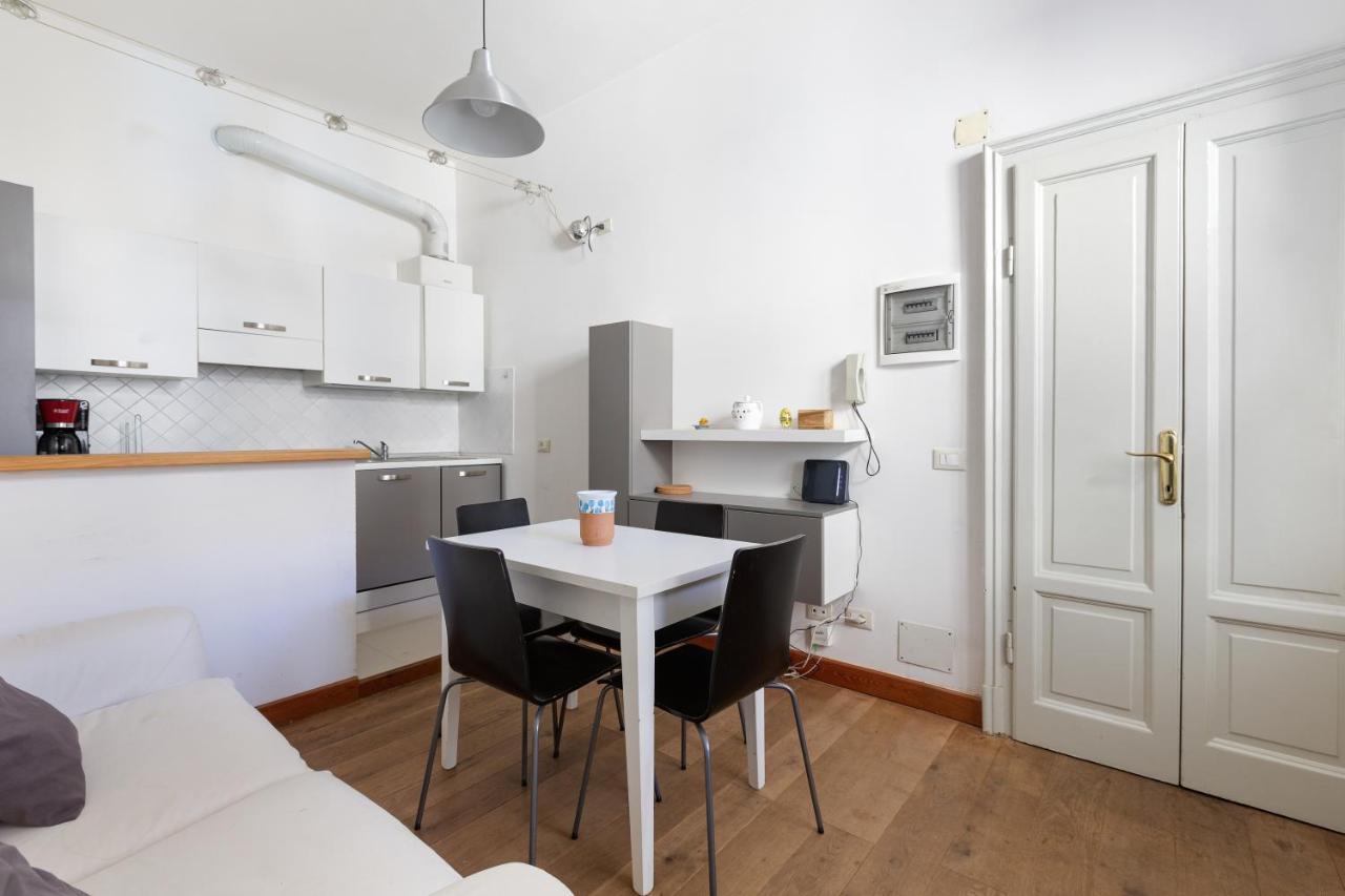 Milan Comfy Apt - Calvairate District Appartement Buitenkant foto