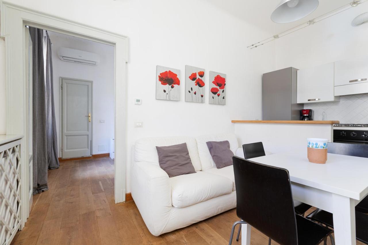 Milan Comfy Apt - Calvairate District Appartement Buitenkant foto